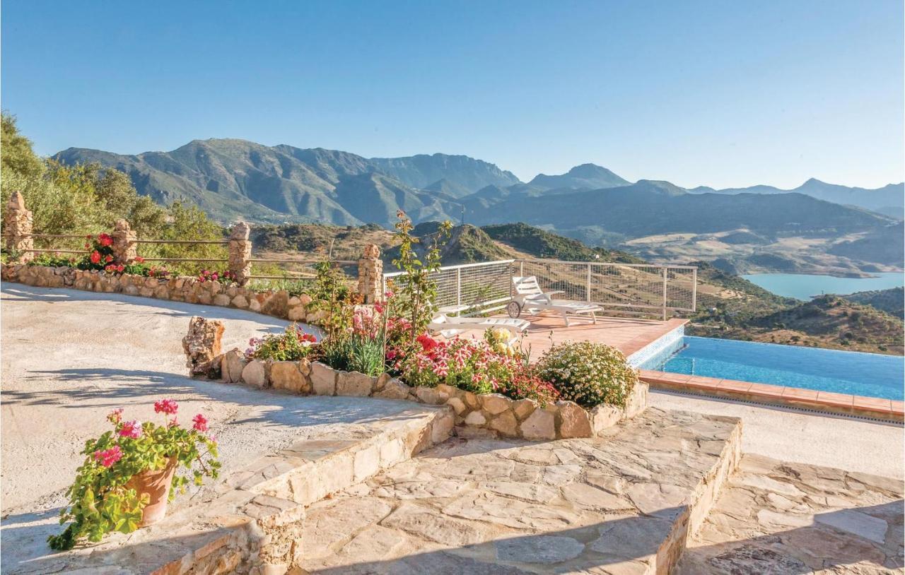 Awesome Home In Cadiz With Swimming Pool El Gastor Exterior foto