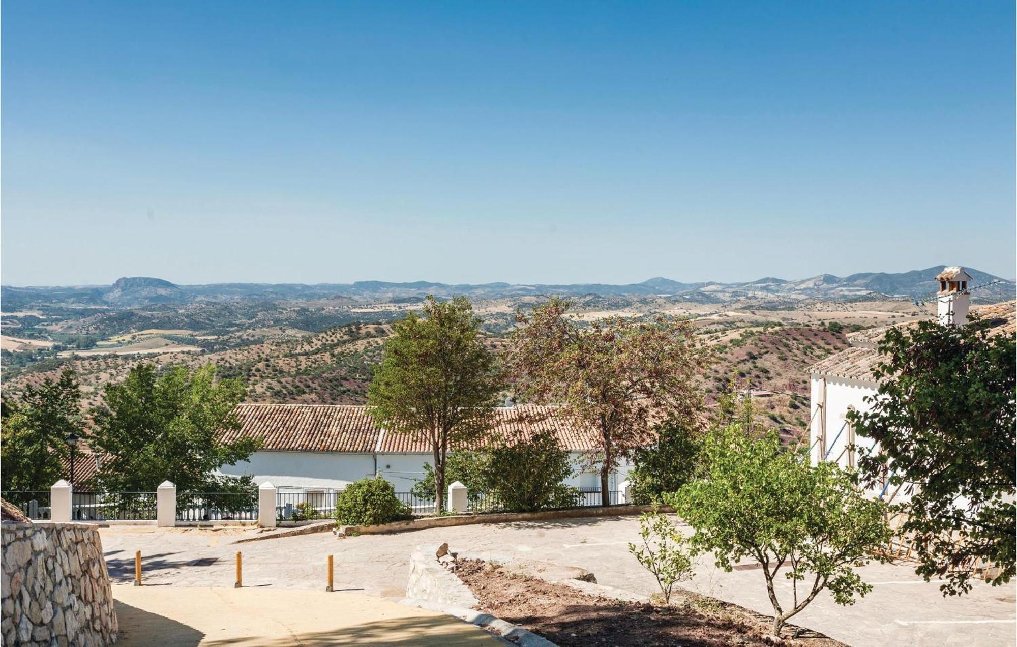 Awesome Home In Cadiz With Swimming Pool El Gastor Exterior foto